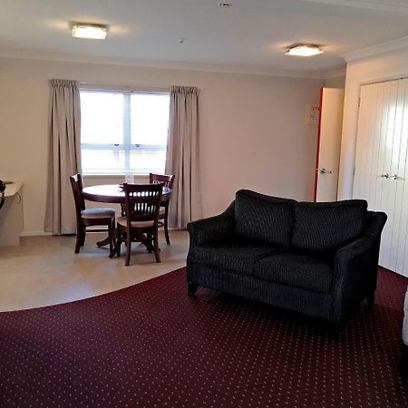 Touchwood Motor Lodge Pukekohe Eksteriør bilde