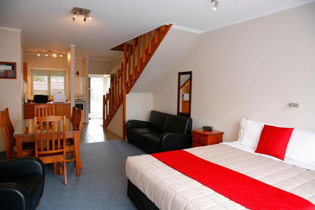 Touchwood Motor Lodge Pukekohe Eksteriør bilde
