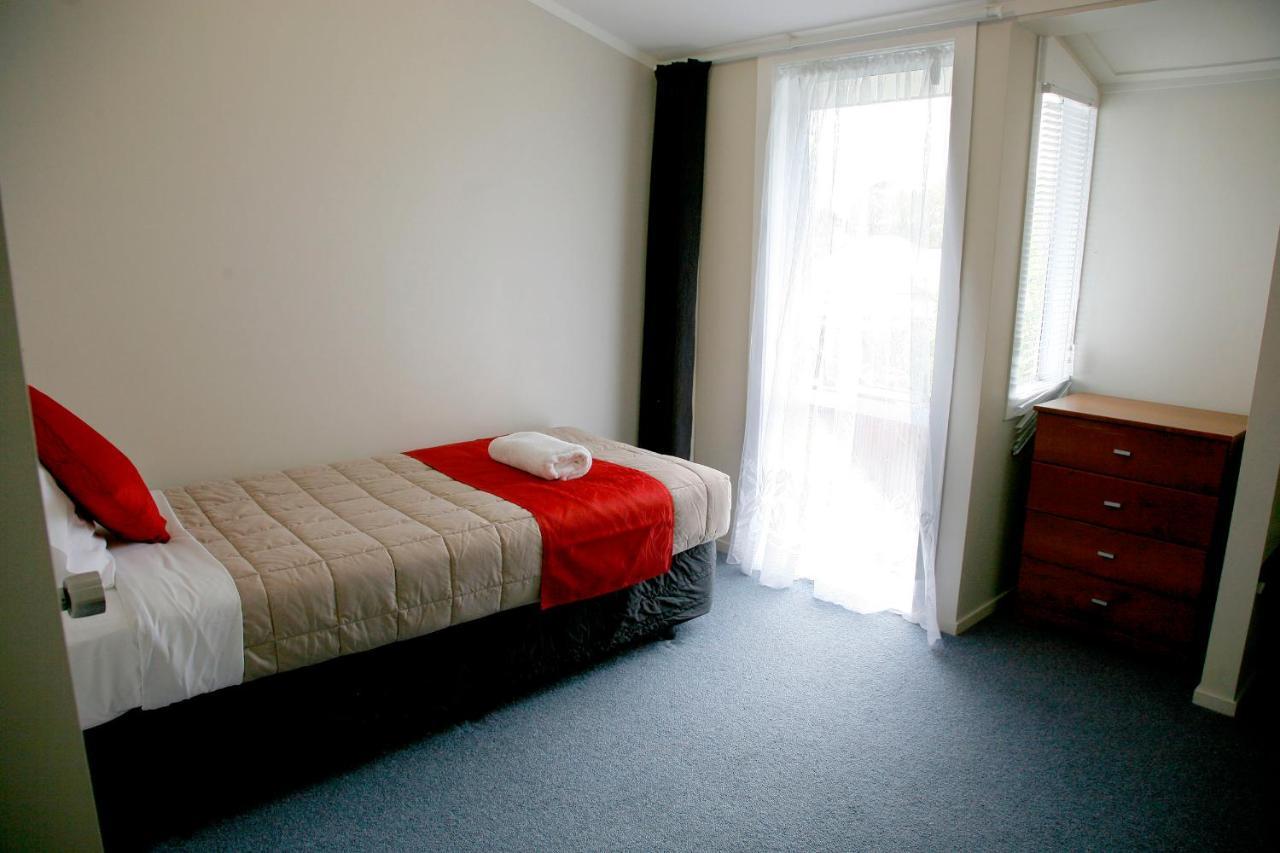 Touchwood Motor Lodge Pukekohe Eksteriør bilde