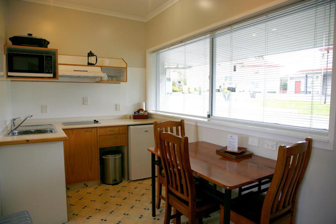 Touchwood Motor Lodge Pukekohe Eksteriør bilde