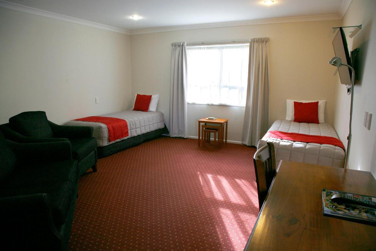 Touchwood Motor Lodge Pukekohe Eksteriør bilde